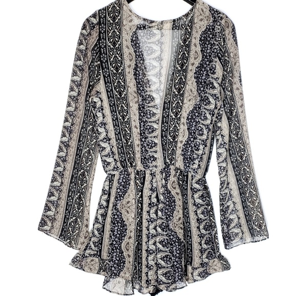 Altar'd State Blue Cream Crisscross Front Romper - Picture 4 of 5